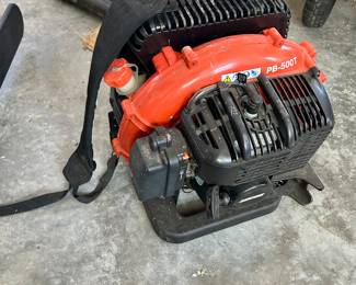 Gas leaf blower