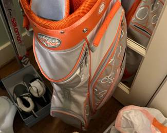 Datrek golf bag for sale during in person shopping.