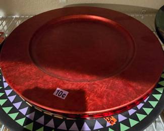 Misc plates and chargers, most 10 cents!