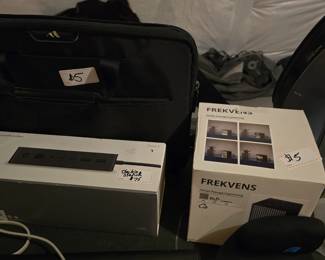 Docking stations with 2 docks, selling on Amazon for $189, selling for $75! Completely unused!!