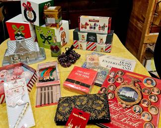 Even fun last minute stocking stuffers ❤️ Something for everyone