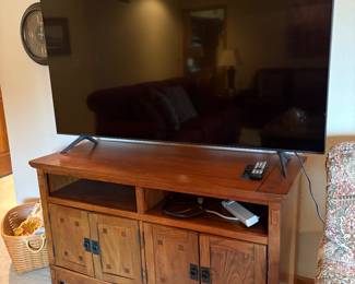 TV credenza