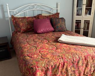 Full size bed