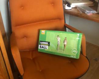 vintage Charles Pollock Steelcase office chair