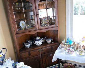 Corner display