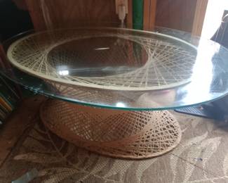 Mid Century modern spun fiberglass coffee table