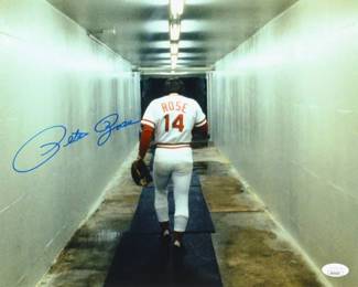 Pete Rose Signed Reds 11x14 Photo (JSA)