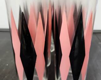 Harlequin pink/black glasses