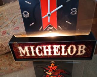 Michelob Beer Clock (Lights Up)