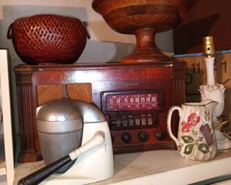 Vintage Radio, Orange Juicer, etc