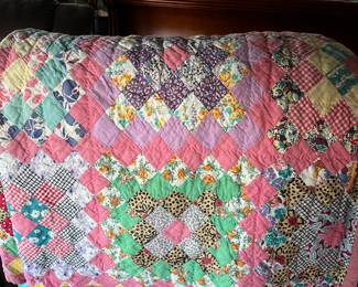 Quilts galore!