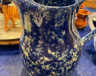 Vintage Bennington Pottery 64 oz Agate Blue Pitcher 