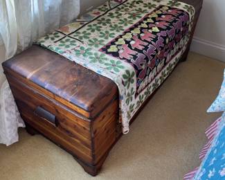 Wooden Storage Bench 