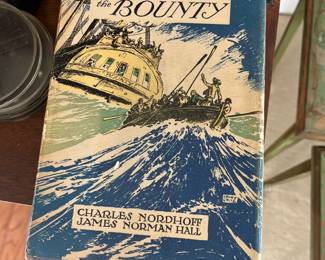 Mutiny on the Bounty by Charles Nordhoff & James Norman Hall 