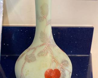 Handpainted Antique Japanese Kutani Bud Vase 