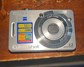 Sony DSC-W55 7.2MP CCD Vintage Digital Camera 