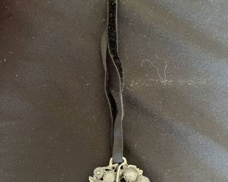Vintage Elias 1990 P-308 Pewter Basket with Flowers Pendant 