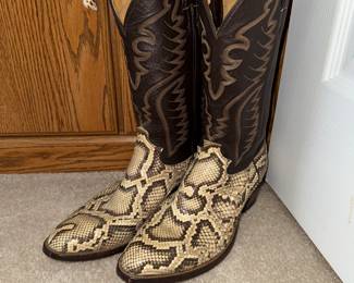 vintage Justin cowboy boots 