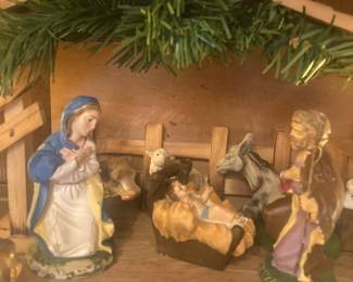 Nativity set made in Italy. Vintage paper mache 