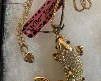 Betsey Johnson necklace