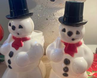 Plastic snowman candy dispensers 