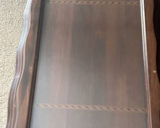 Small table with removable glass top