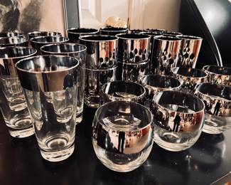 Dorothy Thorpe cocktail glasses