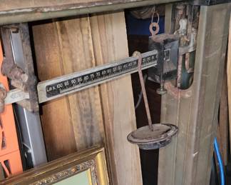 Vintage platform scale