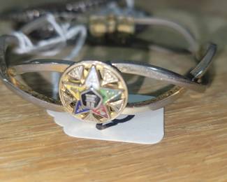 Masonic lodge bracelet and pin