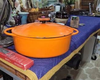 Cast casserole piece