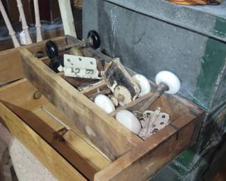 Antiques door knows / hinges 