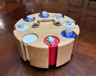 R92 - $20 - Poker Set