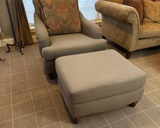 R77 - $95 - Chair and Ottoman. Chair Measures 36" wide x 40" deep x 35" tall. Ottoman is 30" x 24' x 17" tall. No name - looks very gently used!