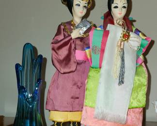 1970's 5" stretch/swung vase blue. Korean wedding dolls.