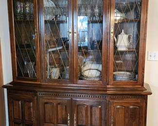 Ethan Allen China Cabinet