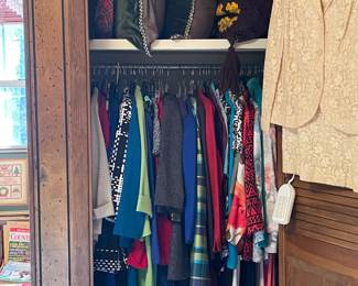 LADIES CLOTHING