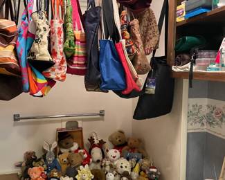 BAGS AND PLUSH TOYS