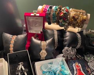 LADIES BRACELETS