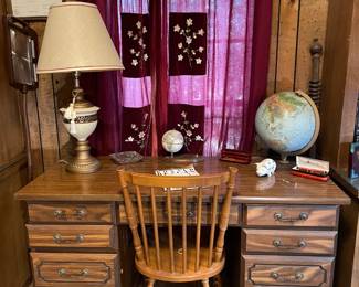 DESK