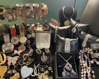 LADIES WATCHES
