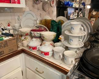 CHINA BOWLS  AND SOUP BOWLS