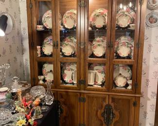 LIGHTED CHINA CABINET