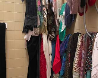 SCARVES