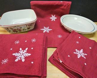 Longaberger Christmas Pottery Table Linens