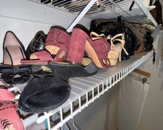 amazing shoes!! 7M many in boxes