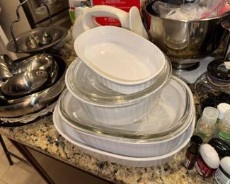 Corning ware w/lids