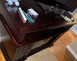solid tv base