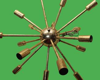 STUTNIK LIGHT FIXTURE