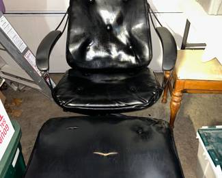 HOMECREST CHAIR & OTTOMAN