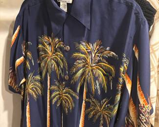 Avanti Hawaii Silk Button Up Shirt with Palm Tree Design - Size Small